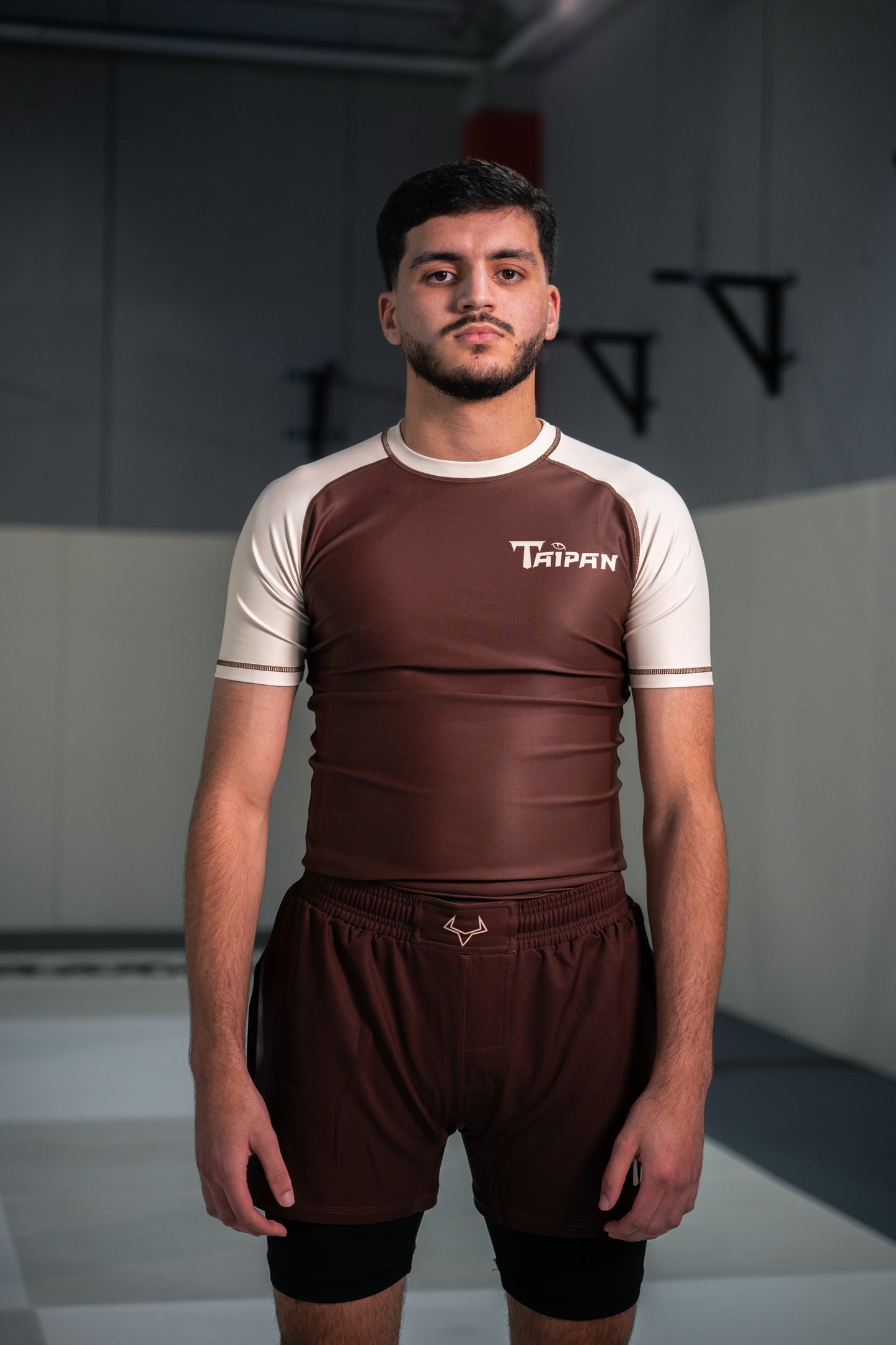 Taipan Men's Short Sleeve Rashguard - Brown/Beige
